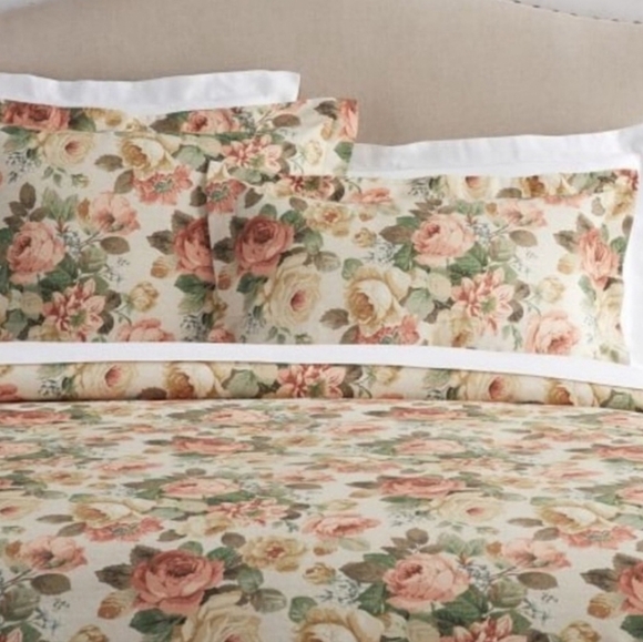 Pottery Barn Rita Floral Duvet Cover, King/California King, Retail $179.00US - Picture 1 of 12